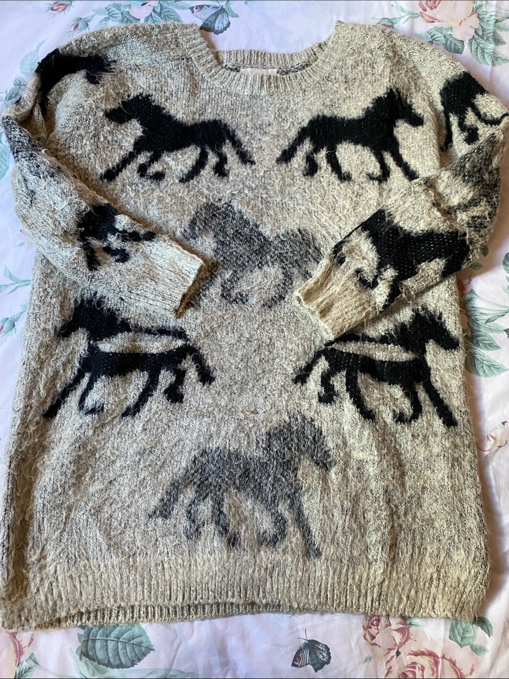 Horse Pattern Cozy Knit Sweater in Beige and Black
